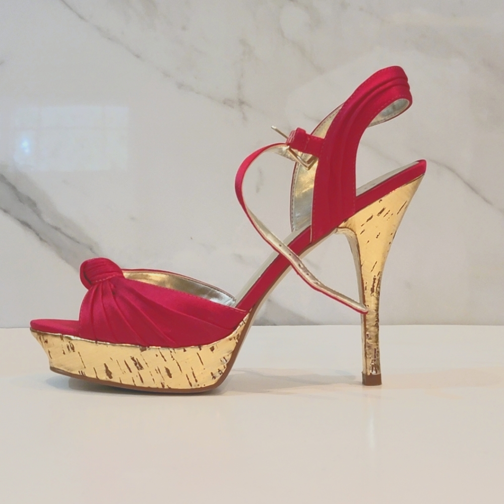GUESS By Marciano Believe peep tor platform Anklestrap heels Size 7